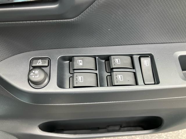 ミライースＸ　ＳＡIII衝突被害軽減ブレーキ　横滑り防止装置　前後コーナーセンサー　ＬＥＤヘッドライト　オートライト　オートハイビーム　電動格納ドアミラー　スモークガラス　キーレス　サイドレバー式駐車ブレーキ　盗難防止警報（千葉県）の中古車