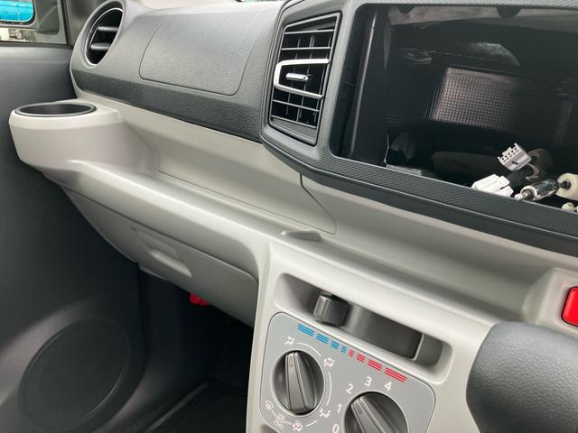 ミライースＸ　ＳＡIII衝突被害軽減ブレーキ　横滑り防止装置　前後コーナーセンサー　ＬＥＤヘッドライト　オートライト　オートハイビーム　電動格納ドアミラー　スモークガラス　キーレス　サイドレバー式駐車ブレーキ　盗難防止警報（千葉県）の中古車
