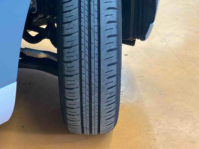 ムーヴキャンバスストライプスＧ置きラクボックス　ホットカップホルダー　前席シートヒーター　ホールド機能付き電動パーキングブレーキ　前後コーナーセンサー　オートライト　オートハイビーム　ＬＥＤヘッドライト　ショッピングフック（千葉県）の中古車