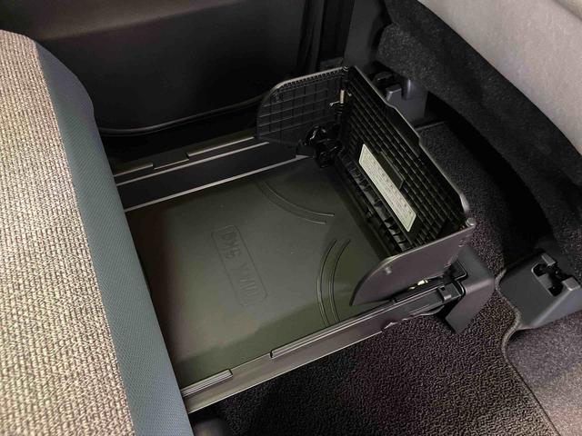 ムーヴキャンバスストライプスＧ置きラクボックス　ホットカップホルダー　前席シートヒーター　ホールド機能付き電動パーキングブレーキ　前後コーナーセンサー　オートライト　オートハイビーム　ＬＥＤヘッドライト　ショッピングフック（千葉県）の中古車