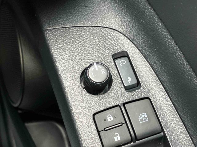 シエンタG クエロナビ/BT/TV/DISC/バックカメラ/ステアリングスイッチ 両側電動スライドドア LEDヘッドライト ハロゲンフォグランプ オートハイビーム シートヒーター スマートキー 衝突被害軽減ブレーキ(千葉県)の中古車