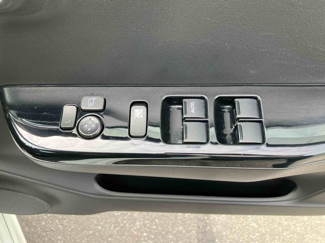 アルトターボＲＳベースグレード　４ＷＤターボ　４ＷＤ　ナビ／ＴＶ／ＤＶＤ／ＢＴ／ＵＳＢ　バックカメラ　ＥＴＣ　オートライト　プロジェクター式ＨＩＤヘッドライト　シートヒーター　アルミホイール　衝突軽減ブレーキ　横滑り防止装置　パドルシフト（千葉県）の中古車