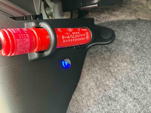 アルトターボＲＳベースグレード　４ＷＤターボ　４ＷＤ　ナビ／ＴＶ／ＤＶＤ／ＢＴ／ＵＳＢ　バックカメラ　ＥＴＣ　オートライト　プロジェクター式ＨＩＤヘッドライト　シートヒーター　アルミホイール　衝突軽減ブレーキ　横滑り防止装置　パドルシフト（千葉県）の中古車