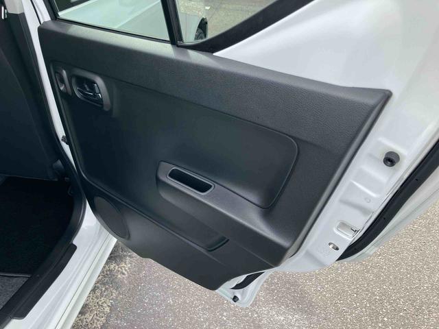 アルトターボＲＳベースグレード　４ＷＤターボ　４ＷＤ　ナビ／ＴＶ／ＤＶＤ／ＢＴ／ＵＳＢ　バックカメラ　ＥＴＣ　オートライト　プロジェクター式ＨＩＤヘッドライト　シートヒーター　アルミホイール　衝突軽減ブレーキ　横滑り防止装置　パドルシフト（千葉県）の中古車