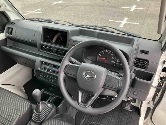ハイゼットトラックエクストラ　４ＷＤ４ＷＤ　５速ＭＴ　スマートアシスト　前後コーナーセンサー　荷台三方開　荷台作業灯　４枚リーフスプリング　オートライト　電動格納ミラー　パワーウィンドウ　キーフリー　プッシュスタート　バッテリーカバー（千葉県）の中古車