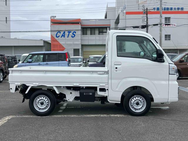 ハイゼットトラックエクストラ　４ＷＤ４ＷＤ　５速ＭＴ　スマートアシスト　前後コーナーセンサー　荷台三方開　荷台作業灯　４枚リーフスプリング　オートライト　電動格納ミラー　パワーウィンドウ　キーフリー　プッシュスタート　バッテリーカバー（千葉県）の中古車
