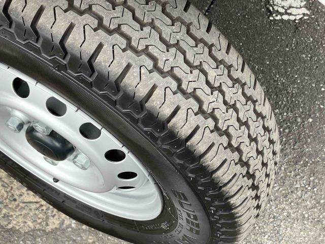 ハイゼットトラックエクストラ　４ＷＤ４ＷＤ　５速ＭＴ　スマートアシスト　前後コーナーセンサー　荷台三方開　荷台作業灯　４枚リーフスプリング　オートライト　電動格納ミラー　パワーウィンドウ　キーフリー　プッシュスタート　バッテリーカバー（千葉県）の中古車