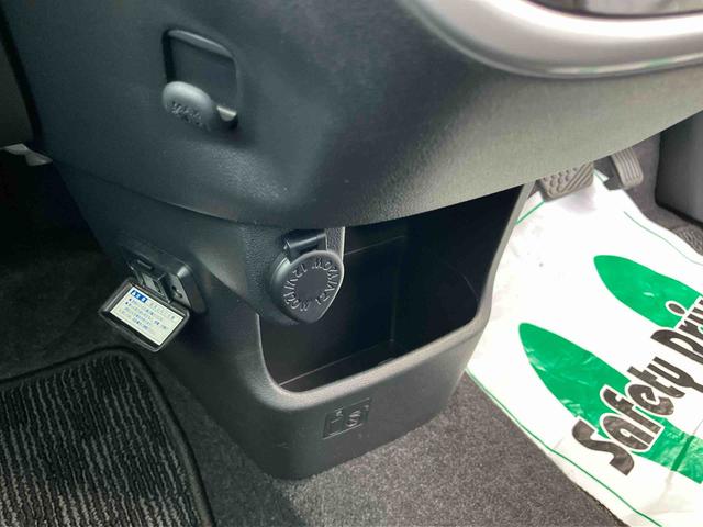 ムーヴカスタム RS ハイパーリミテッドSAIIIダイハツ純正ナビ/ナビ連動ドライブレコーダー/運転席シートヒーター/ETC/オートエアコン/パノラマモニター/キーフリーシステムー/レザーハンドル/ターボ/カーペットマット/(千葉県)の中古車