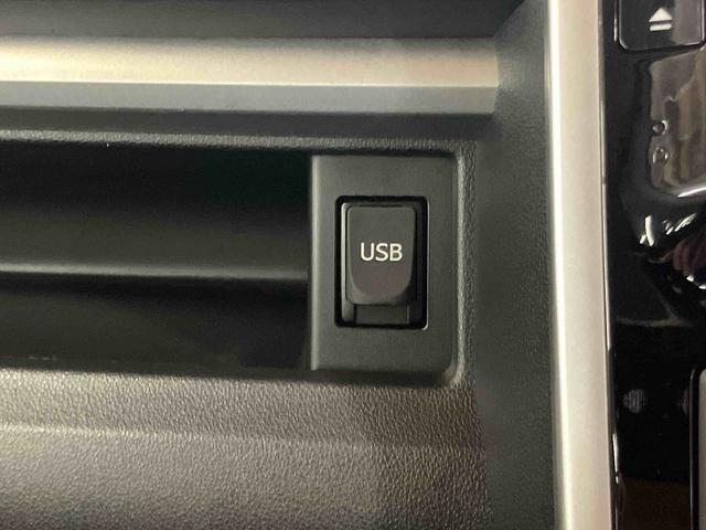 タントカスタムＲＳ　ＳＡバックカメラ連動８インチフルセグナビ　ＵＳＢ接続　ブルートゥース対応　ＴＶナビキット　ＥＴＣ　衝突被害軽減ブレーキ　横滑り防止装置　アイドリングストップ　プッシュエンジンスタート　キーフリーシステム（千葉県）の中古車