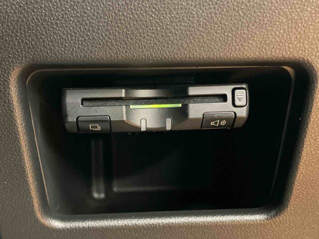 タントカスタムＲＳ　ＳＡバックカメラ連動８インチフルセグナビ　ＵＳＢ接続　ブルートゥース対応　ＴＶナビキット　ＥＴＣ　衝突被害軽減ブレーキ　横滑り防止装置　アイドリングストップ　プッシュエンジンスタート　キーフリーシステム（千葉県）の中古車