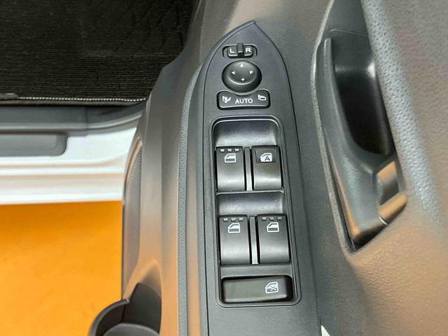 タントＸバックカメラ連動フルセグナビ　ＵＳＢ接続　ブルートゥース対応　フロント．リヤドライブレコーダー連動　ビルトインＥＴＣ　全席シートヒーター　運転席ロングスライドシート　前後コーナーセンサ　オートエアコン（千葉県）の中古車