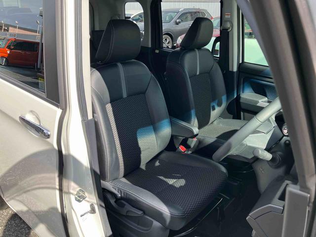 トールカスタムＧ　ターボ９インチナビ　ドラレコ　ＥＴＣ　ＬＥＤヘッドライト＆フォグランプ　アダプティブクルコン　１４インチアルミホイール　両側電動スライドドア　電動パーキングブレーキ　衝突被害軽減ブレーキ（千葉県）の中古車