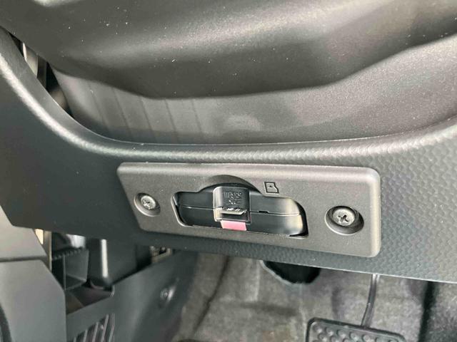 トールカスタムＧ　ターボ９インチナビ　ドラレコ　ＥＴＣ　ＬＥＤヘッドライト＆フォグランプ　アダプティブクルコン　１４インチアルミホイール　両側電動スライドドア　電動パーキングブレーキ　衝突被害軽減ブレーキ（千葉県）の中古車