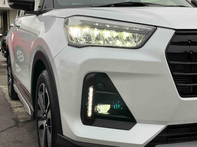 ロッキープレミアムG 4WD4WD ターボ 9型ナビ/TV/DVD/BT/USB Bカメラ 前後ドラレコ ETC LEDヘッドライト オートライト 全車速追従クルコン スマアシ コーナーセンサー シートヒーター リヤフォグランプ(千葉県)の中古車