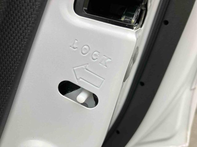 ロッキープレミアムG 4WD4WD ターボ 9型ナビ/TV/DVD/BT/USB Bカメラ 前後ドラレコ ETC LEDヘッドライト オートライト 全車速追従クルコン スマアシ コーナーセンサー シートヒーター リヤフォグランプ(千葉県)の中古車