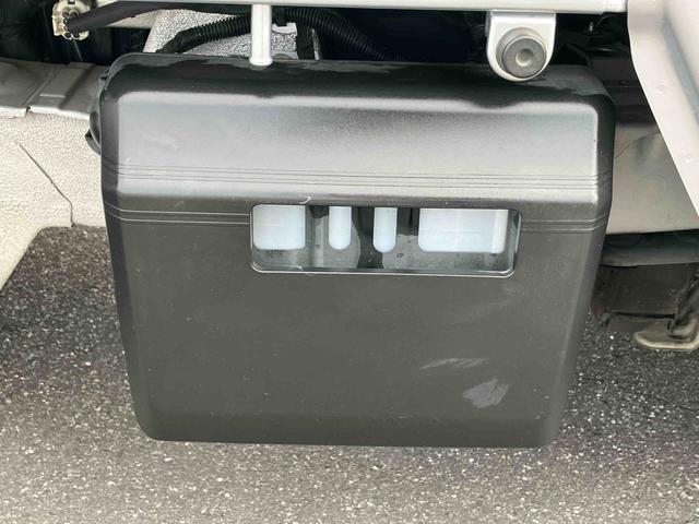 ハイゼットトラックジャンボＳＡIIIｔ荷台三方開　荷台作業灯　ＬＥＤヘッドライト　オートライト　パワーウィンドウ　ＥＴＣ　アルミホイール　スモークガラス　ＣＤ／ＡＭ・ＦＭラジオ　ＡＵＸ接続　ＬＥＤフォグランプ　作業荷箱　キーレスエントリー（千葉県）の中古車