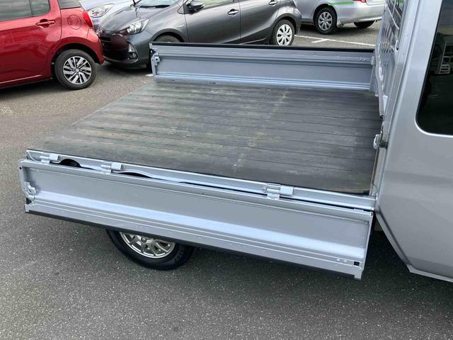 ハイゼットトラックジャンボＳＡIIIｔ荷台三方開　荷台作業灯　ＬＥＤヘッドライト　オートライト　パワーウィンドウ　ＥＴＣ　アルミホイール　スモークガラス　ＣＤ／ＡＭ・ＦＭラジオ　ＡＵＸ接続　ＬＥＤフォグランプ　作業荷箱　キーレスエントリー（千葉県）の中古車