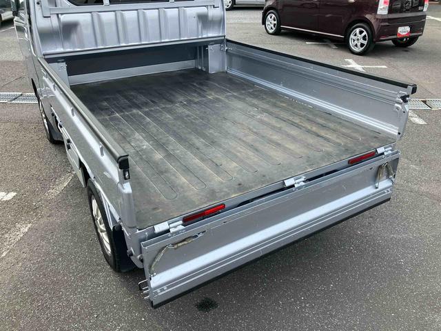 ハイゼットトラックジャンボＳＡIIIｔ荷台三方開　荷台作業灯　ＬＥＤヘッドライト　オートライト　パワーウィンドウ　ＥＴＣ　アルミホイール　スモークガラス　ＣＤ／ＡＭ・ＦＭラジオ　ＡＵＸ接続　ＬＥＤフォグランプ　作業荷箱　キーレスエントリー（千葉県）の中古車