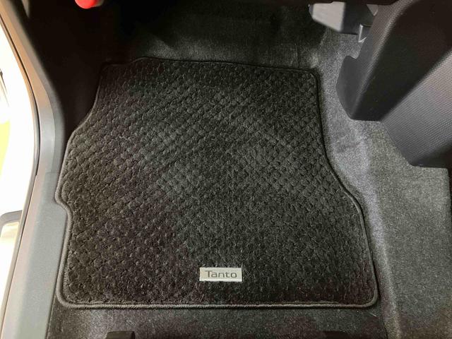 タントウェルカムシートリフトカスタムRSスタイルセレクション助手席電動シートリフト ワイヤレスリモコン 折り畳み式フットレスト パノラマカメラ連動9インチフルセグナビ USB接続 ブルートゥース対応 フロント.リヤドライブレコーダー連動 全席シートヒーター(千葉県)の中古車