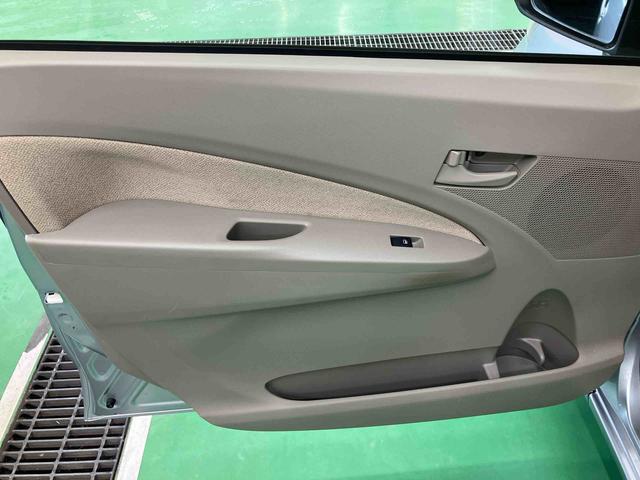 ムーヴL SA衝突被害軽減ブレーキ 横滑り防止装置 CD/AM・FMラジオ AUX接続 アイドリングストップ シートリフター チルトステアリング 足踏み式パーキングブレーキ キーレスエントリー 盗難防止アラーム(千葉県)の中古車