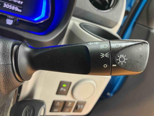 ミライースX SAIIICDラジオチューナー USB接続 AUX接続 衝突被害軽減ブレーキ 横滑り防止装置 アイドリングストップ 前後コーナーセンサー オートハイビーム バニティーミラー付き左右サンバイザー(千葉県)の中古車