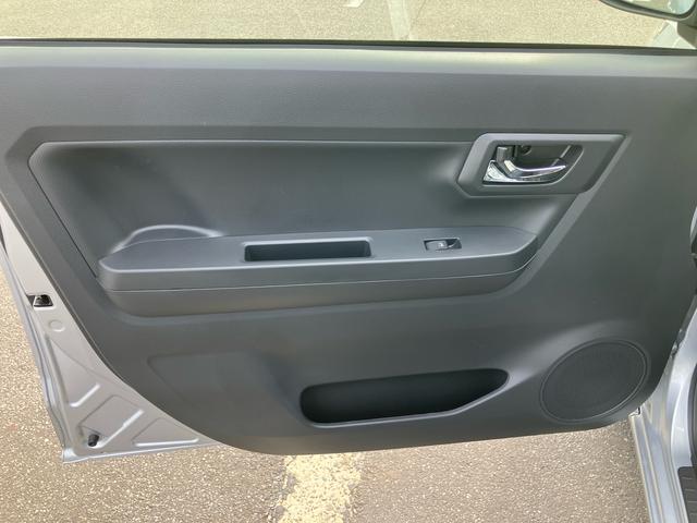 ミライースX SAIIILEDヘッドライト オートライト オートハイビーム スモークガラス デジタルメーター 電動格納ドアミラー 前後コーナーセンサー キーレスエントリー 盗難防止アラーム サイドレバー式駐車ブレーキ(千葉県)の中古車