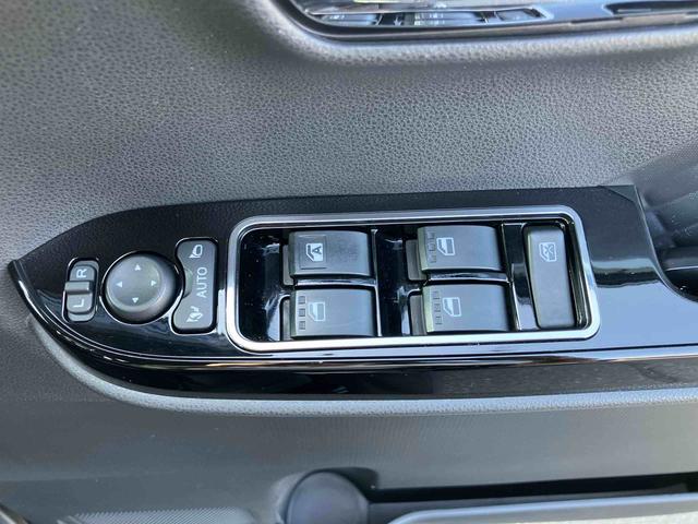 タントカスタムＲＳスタイルセレクションターボ　ナビ／ＴＶ／ＤＶＤ／ＢＴ／ＵＳＢ　Ｂカメラ　ＥＴＣ　全車速追従クルコン　ＡＤＢ　ＬＥＤヘッドライト　オートライト　スマアシ　前後コーナーセンサー　シートヒーター　アルミホイール　キーフリー（千葉県）の中古車