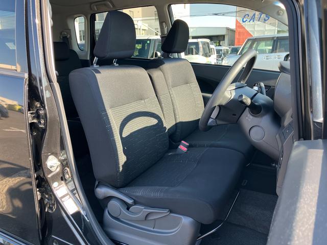 ムーヴカスタム　Ｘリミテッド　ＳＡナビ／ワンセグＴＶ／ＣＤ／ＵＳＢ　Ｂカメラ　ＥＴＣ　ＬＥＤヘッドライト　オートライト　トップシェイドガラス　オートエアコン　革巻きステアリング　アルミホイール　シートリフター　キーフリー　盗難防止警報（千葉県）の中古車