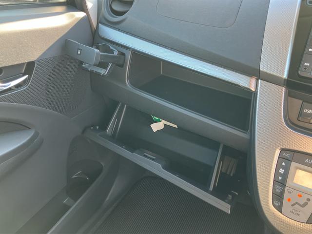 ムーヴカスタム　Ｘリミテッド　ＳＡナビ／ワンセグＴＶ／ＣＤ／ＵＳＢ　Ｂカメラ　ＥＴＣ　ＬＥＤヘッドライト　オートライト　トップシェイドガラス　オートエアコン　革巻きステアリング　アルミホイール　シートリフター　キーフリー　盗難防止警報（千葉県）の中古車