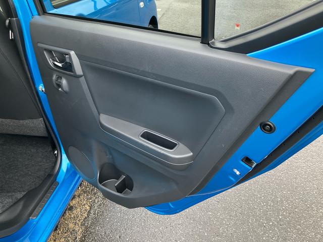 ミライースＧ　ＳＡIIIＬＥＤヘッドライト　オートライト　オートハイビーム　スモークガラス　シートヒーター　キーフリーシステム　アルミホイール　オートエアコン　シートリフター　チルトステアリング　スマアシ　コーナーセンサー（千葉県）の中古車