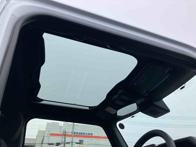 タフトＧターボ　ダーククロムベンチャーターボ　Ｂカメラ　ガラスルーフ　ルーフレール　全車速追従クルコン　ＡＤＢ　ＬＥＤヘッドライト　オートライト　スマアシ　コーナーセンサー　シートヒーター　革巻きステアリング　電動駐車ブレーキ　キーフリー（千葉県）の中古車