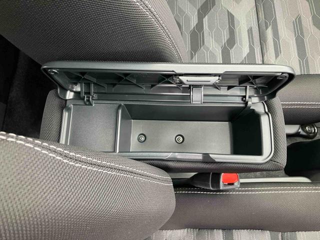 タフトＧターボ　ダーククロムベンチャーターボ　Ｂカメラ　ガラスルーフ　ルーフレール　全車速追従クルコン　ＡＤＢ　ＬＥＤヘッドライト　オートライト　スマアシ　コーナーセンサー　シートヒーター　革巻きステアリング　電動駐車ブレーキ　キーフリー（千葉県）の中古車