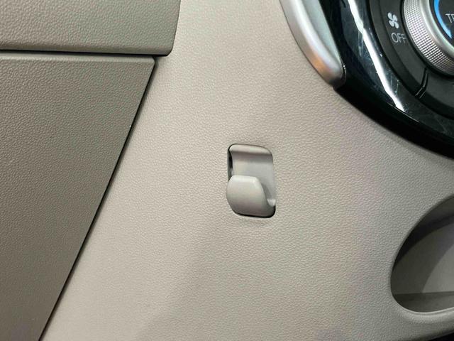 タントスローパーＸ　ＳＡII　リヤシート付き仕様バックカメラ連動ワンセグナビ　ＵＳＢ接続　衝突被害軽減ブレーキ　横滑り防止装置　アイドリングストップ　　プッシュエンジンスタート　キーフリーシステム　運転席シートバックポケット　ショッピングフック（千葉県）の中古車