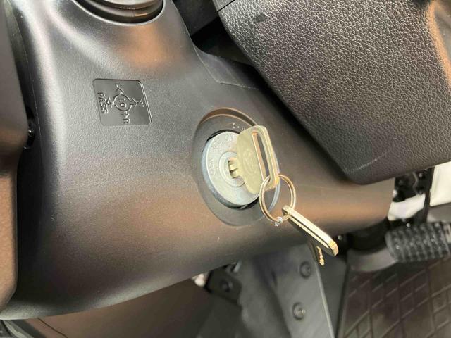 ハイゼットトラックハイルーフ 4WD衝突回避支援システム 横滑り防止装置 アイドリングストップ 3モード選択電子制御4WD オーバーヘッドシェルフ 助手席シートバックポケット ショッピングフック 前後コーナーセンサー(千葉県)の中古車