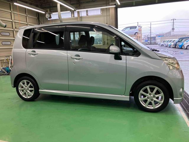 ムーヴカスタム Xリミテッドナビ/ワンセグTV/CD/AM・FMラジオ/AUX接続 Bカメラ HIDヘッドライト フォグランプ トップシェイドガラス 革巻ステアリング アルミホイール オートエアコン キーフリー プッシュスタート(千葉県)の中古車