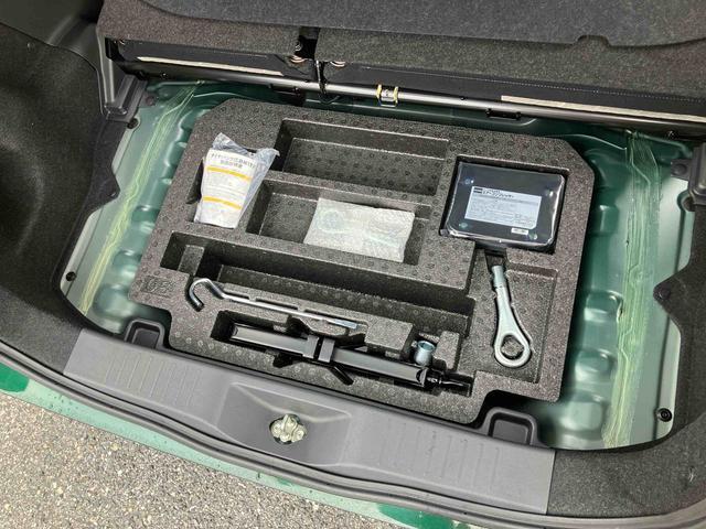 ブーンシルクナビ／１セグ／ＣＤ／ＵＳＢ／バックカメラ／ステアリングスイッチ　ＥＴＣ　ＬＥＤヘッドライト　ＬＥＤテールランプ　プッシュボタンスターター　オート格納ドアミラー　オートエアコン　横滑り防止装置（千葉県）の中古車