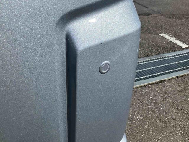 ハイゼットカーゴクルーズ左右分割可倒式リヤシート プッシュボタンスターター 電動格納式カラードドアミラー 衝突被害軽減ブレーキ コーナーセンサー オーバーヘッドシェルフ 荷室LEDルームランプ スライドドアイージークローザー(千葉県)の中古車