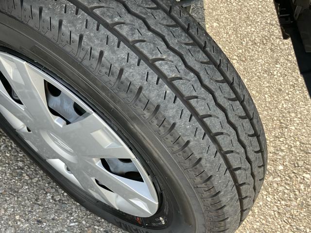 ハイゼットカーゴクルーズ左右分割可倒式リヤシート プッシュボタンスターター 電動格納式カラードドアミラー 衝突被害軽減ブレーキ コーナーセンサー オーバーヘッドシェルフ 荷室LEDルームランプ スライドドアイージークローザー(千葉県)の中古車