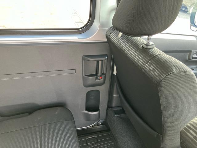ハイゼットカーゴクルーズ左右分割可倒式リヤシート プッシュボタンスターター 電動格納式カラードドアミラー 衝突被害軽減ブレーキ コーナーセンサー オーバーヘッドシェルフ 荷室LEDルームランプ スライドドアイージークローザー(千葉県)の中古車