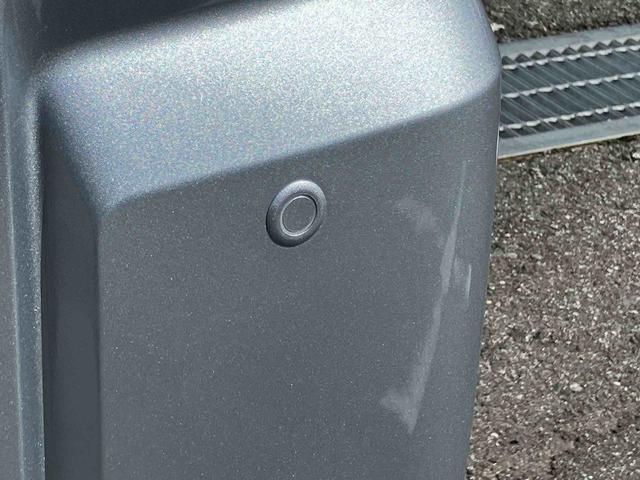 ハイゼットトラックスタンダード荷台三方開　スマートアシスト　横滑り防止装置　前後コーナーセンサー　アイドリングストップ　オートライト　オートハイビーム　スピーカー一体型ＡＭ／ＦＭラジオ　サイドレバー式駐車ブレーキ　バッテリーカバー（千葉県）の中古車