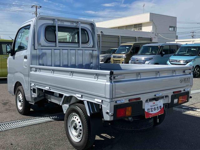 ハイゼットトラックスタンダード荷台三方開　スマートアシスト　横滑り防止装置　前後コーナーセンサー　アイドリングストップ　オートライト　オートハイビーム　スピーカー一体型ＡＭ／ＦＭラジオ　サイドレバー式駐車ブレーキ　バッテリーカバー（千葉県）の中古車