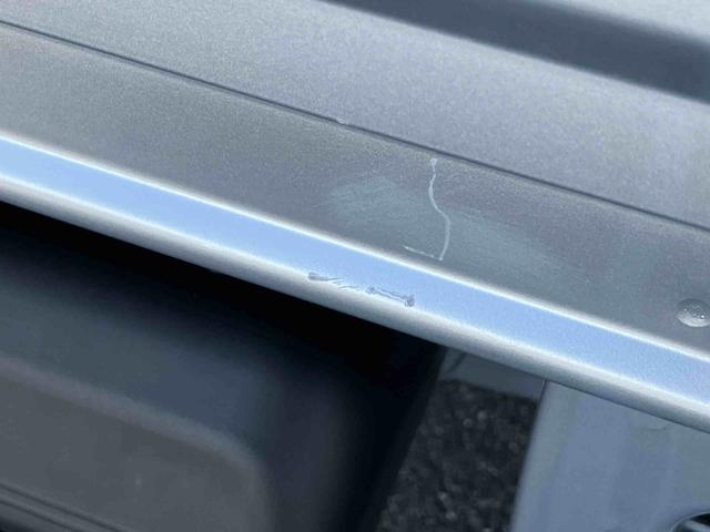 ハイゼットトラックスタンダード荷台三方開　スマートアシスト　横滑り防止装置　前後コーナーセンサー　アイドリングストップ　オートライト　オートハイビーム　スピーカー一体型ＡＭ／ＦＭラジオ　サイドレバー式駐車ブレーキ　バッテリーカバー（千葉県）の中古車