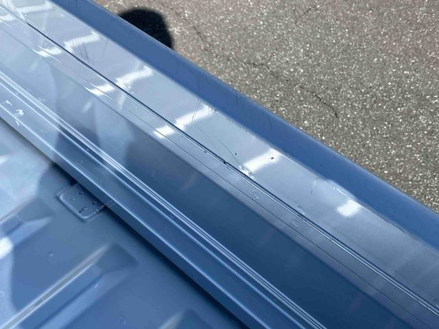 ハイゼットトラックスタンダード荷台三方開　スマートアシスト　横滑り防止装置　前後コーナーセンサー　アイドリングストップ　オートライト　オートハイビーム　スピーカー一体型ＡＭ／ＦＭラジオ　サイドレバー式駐車ブレーキ　バッテリーカバー（千葉県）の中古車
