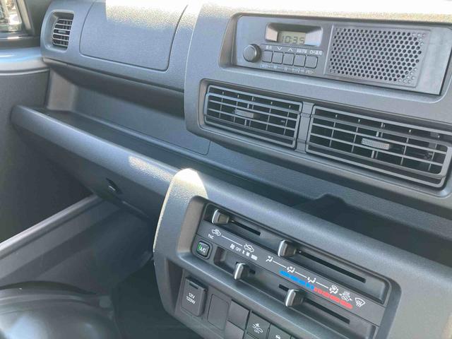 ハイゼットトラックスタンダード荷台三方開　スマートアシスト　横滑り防止装置　前後コーナーセンサー　アイドリングストップ　オートライト　オートハイビーム　スピーカー一体型ＡＭ／ＦＭラジオ　サイドレバー式駐車ブレーキ　バッテリーカバー（千葉県）の中古車