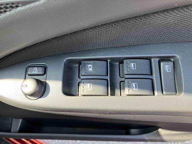 ムーヴカスタム　Ｘ　ＳＡＬＥＤヘッドライト　オートライト　バックカメラ　トップシェイドガラス　アルミホイール　スマアシ　横滑り防止装置　アイドリングストップ　シートリフター　足踏み式駐車ブレーキ　キーフリー　盗難防止アラーム（千葉県）の中古車