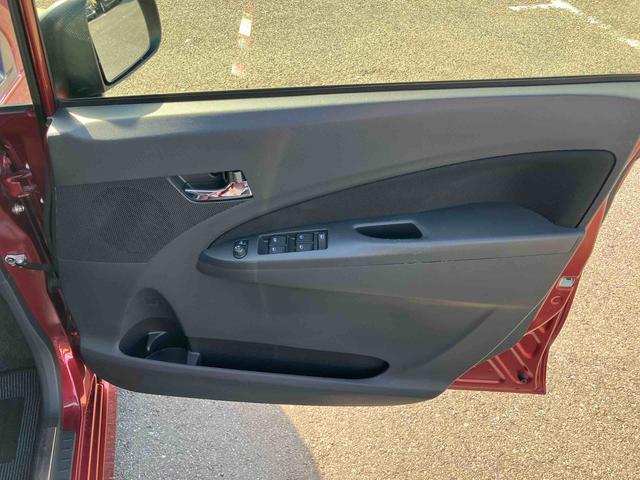 ムーヴカスタム　Ｘ　ＳＡＬＥＤヘッドライト　オートライト　バックカメラ　トップシェイドガラス　アルミホイール　スマアシ　横滑り防止装置　アイドリングストップ　シートリフター　足踏み式駐車ブレーキ　キーフリー　盗難防止アラーム（千葉県）の中古車