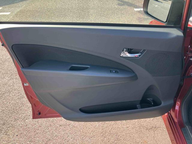 ムーヴカスタム　Ｘ　ＳＡＬＥＤヘッドライト　オートライト　バックカメラ　トップシェイドガラス　アルミホイール　スマアシ　横滑り防止装置　アイドリングストップ　シートリフター　足踏み式駐車ブレーキ　キーフリー　盗難防止アラーム（千葉県）の中古車