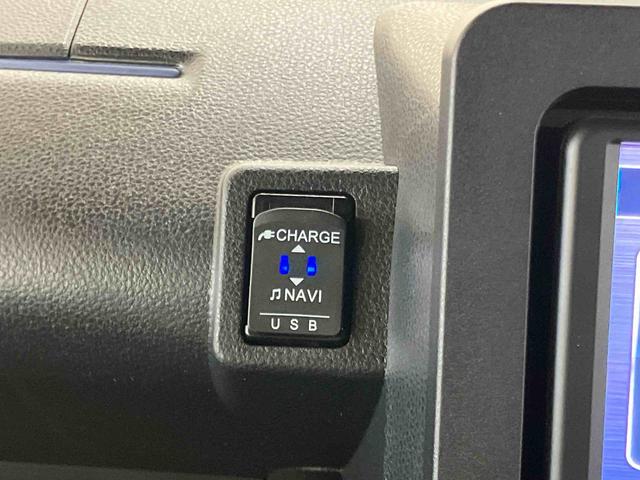 タントカスタムＸバックカメラ連動フルセグナビ　ＵＳＢ接続　ブルートゥース対応　フロント．リヤドライブレコーダー連動　ＴＶナビキット　前席シートヒータ　運転席ロングスライドシート　チルトステアリング　運転席シートリフタ（千葉県）の中古車