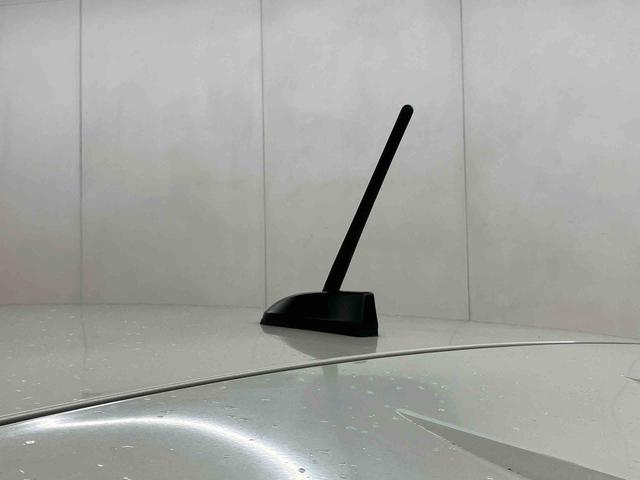 ムーヴカスタム　Ｘ　ＳＡフルセグナビ　ＵＳＢ接続　ブルートゥース対応　衝突被害軽減ブレーキ　横滑り防止装置　アイドリングストップ　プッシュエンジンスタート　キーフリーシステム　チルトステアリング　運転席シートリフター（千葉県）の中古車