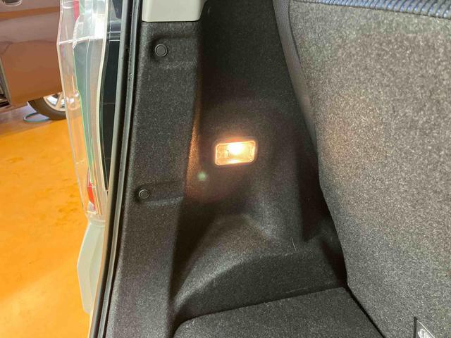 ムーヴカスタム　Ｘ　ＳＡフルセグナビ　ＵＳＢ接続　ブルートゥース対応　衝突被害軽減ブレーキ　横滑り防止装置　アイドリングストップ　プッシュエンジンスタート　キーフリーシステム　チルトステアリング　運転席シートリフター（千葉県）の中古車